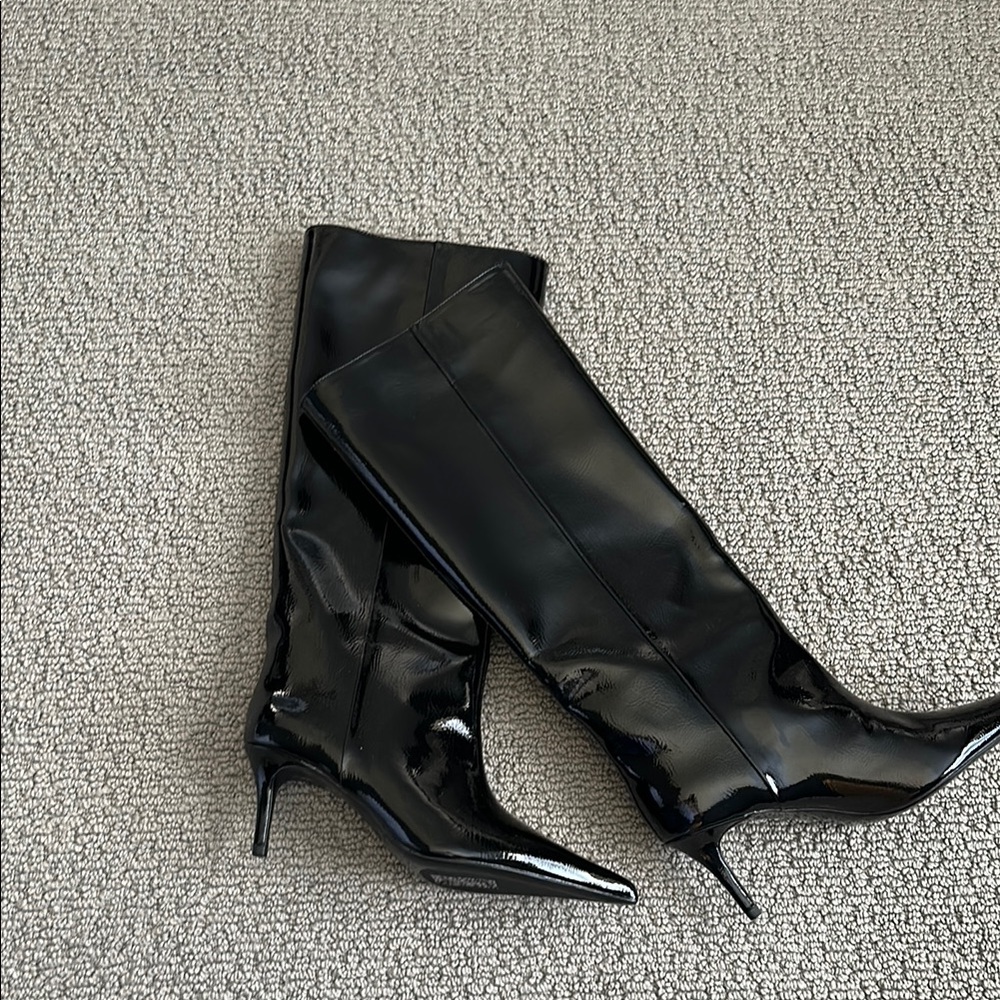 NWOT H&M knee-high boots